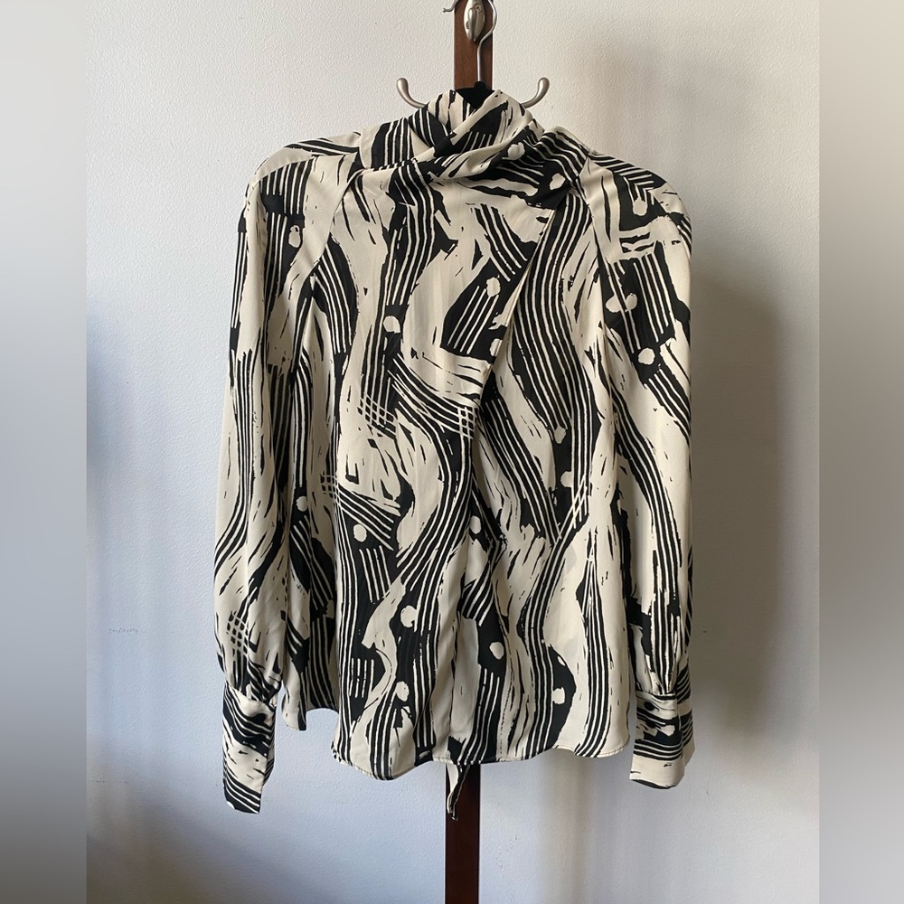 Zara Black and White Flowy Blouse with scarf